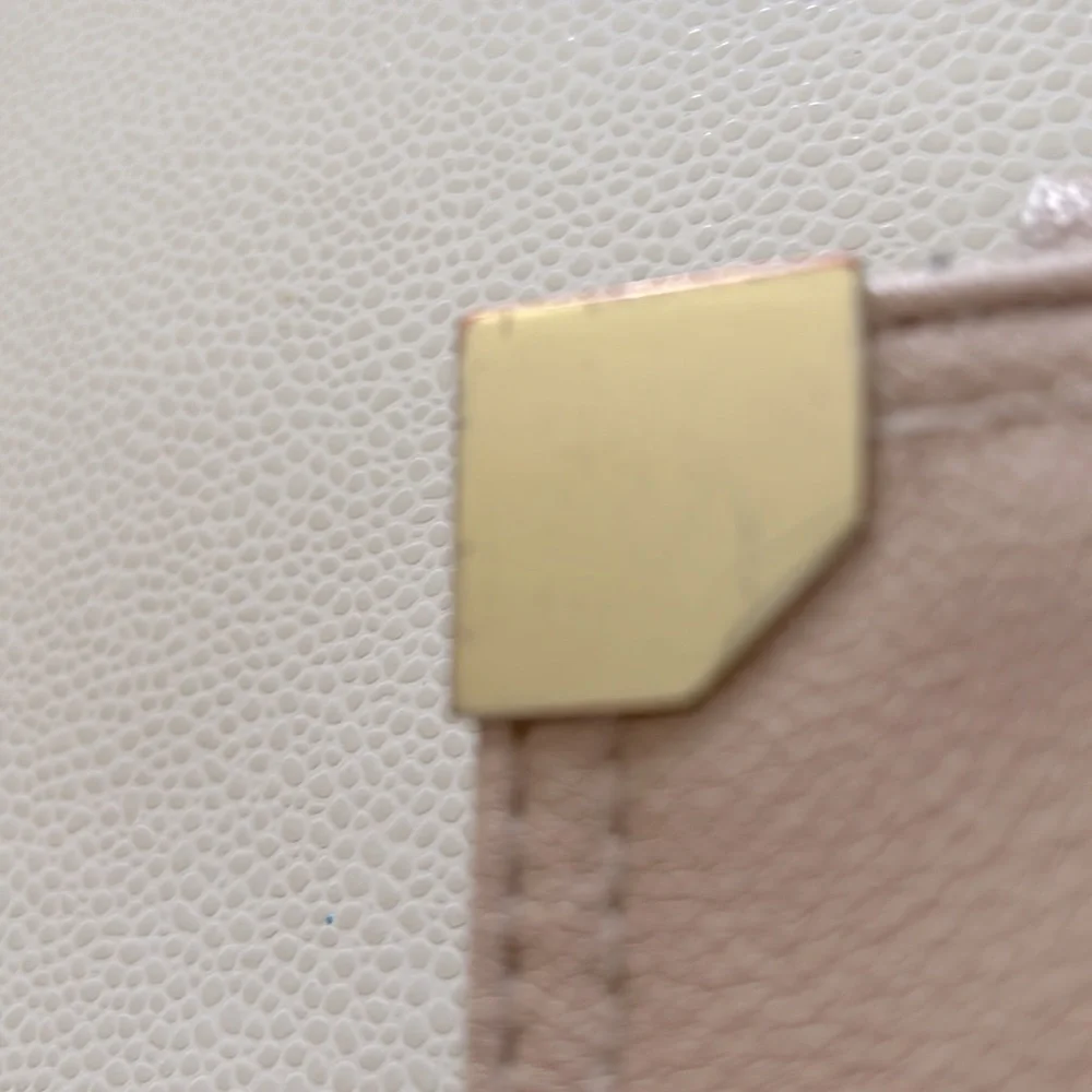 Jessica Simpson Bi-fold Billfold/Wallet-Tan Neutral Classic Like New Compact
